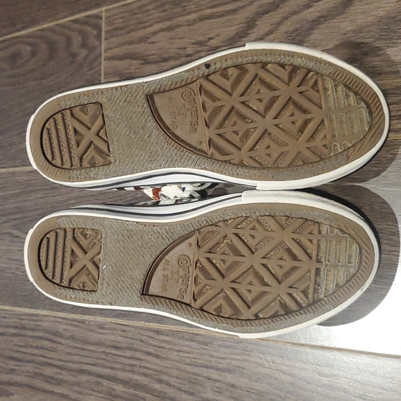 Converse Chuck Taylor High Tops Size 12 - Picture 4 of 5